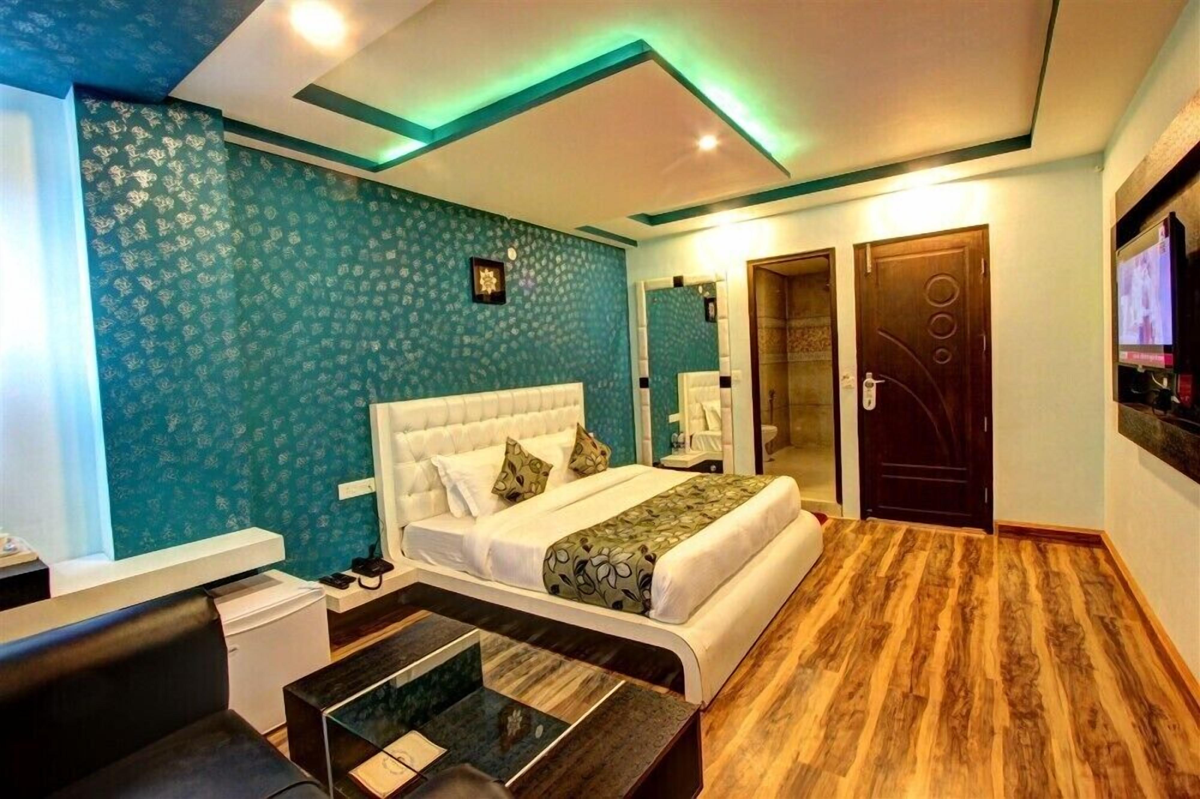 The Moniker Resort & Spa - Manali (Himachal Pradesh) — Photos 1